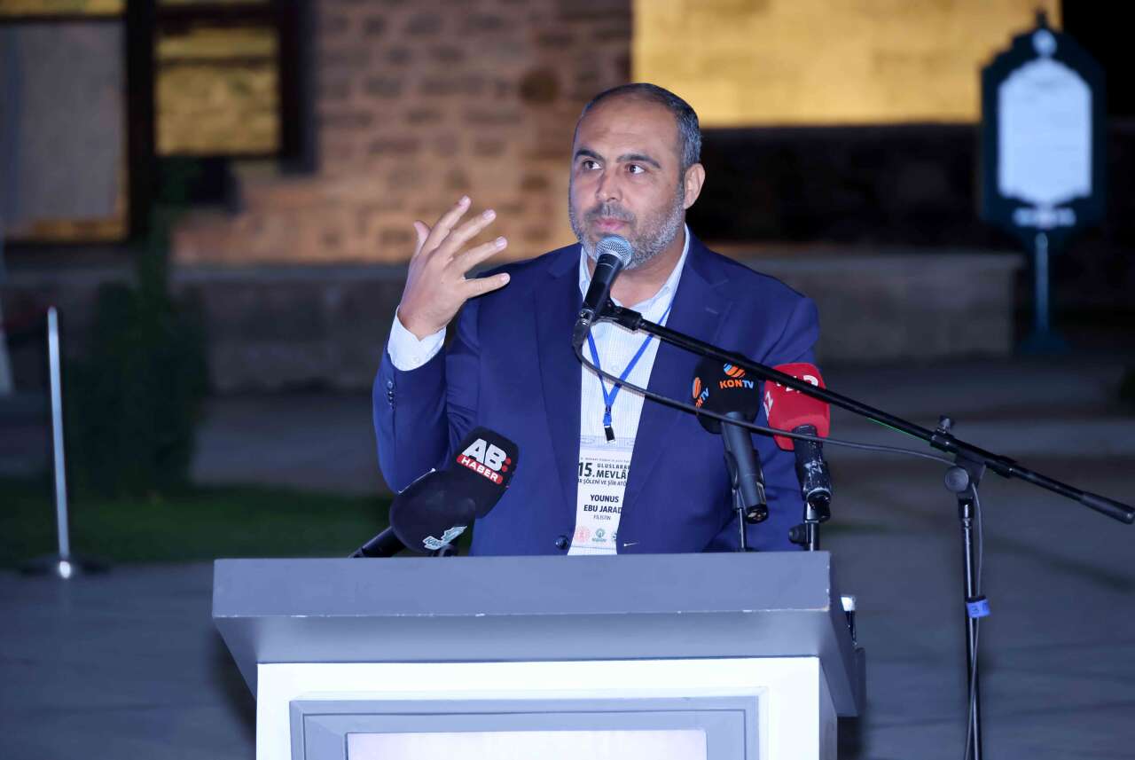 Mevlânâ’nın huzurunda 15. buluşma! Konya’da usta kalemler sahne aldı 8